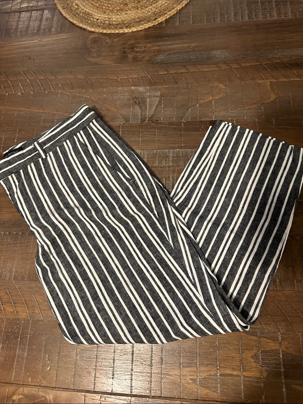 Banana Republic Black & White Vertical Stripe Linen Pants